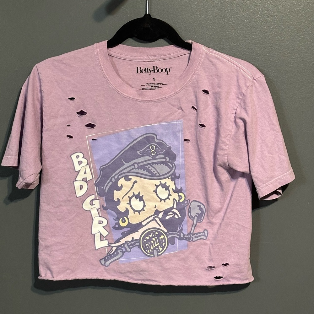 Betty boop distressed crop top size small like new